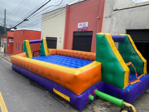futebol sabão 10x5m para locação